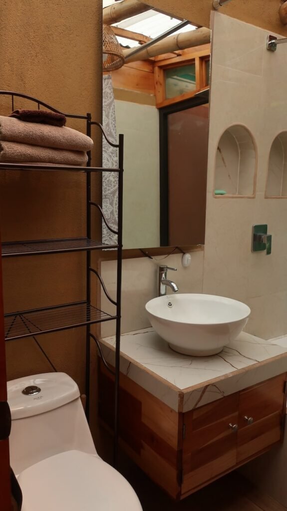 Casa Orchidea bathroom